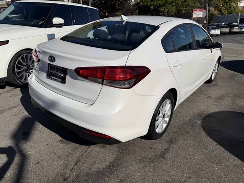Used 2017 Kia Forte LX w/ LX Popular Package image 6