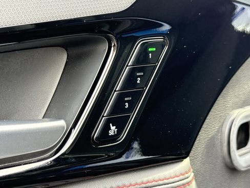 Used 2025 Acura MDX A-Spec image 18