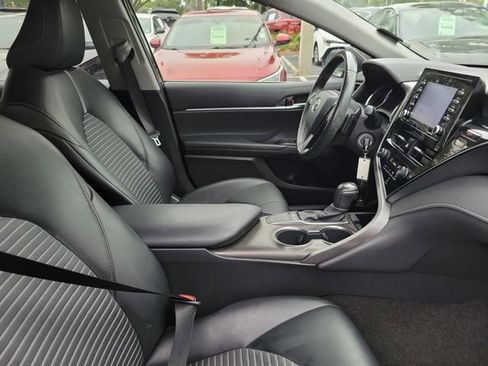 Used 2023 Toyota Camry SE FWD image 31