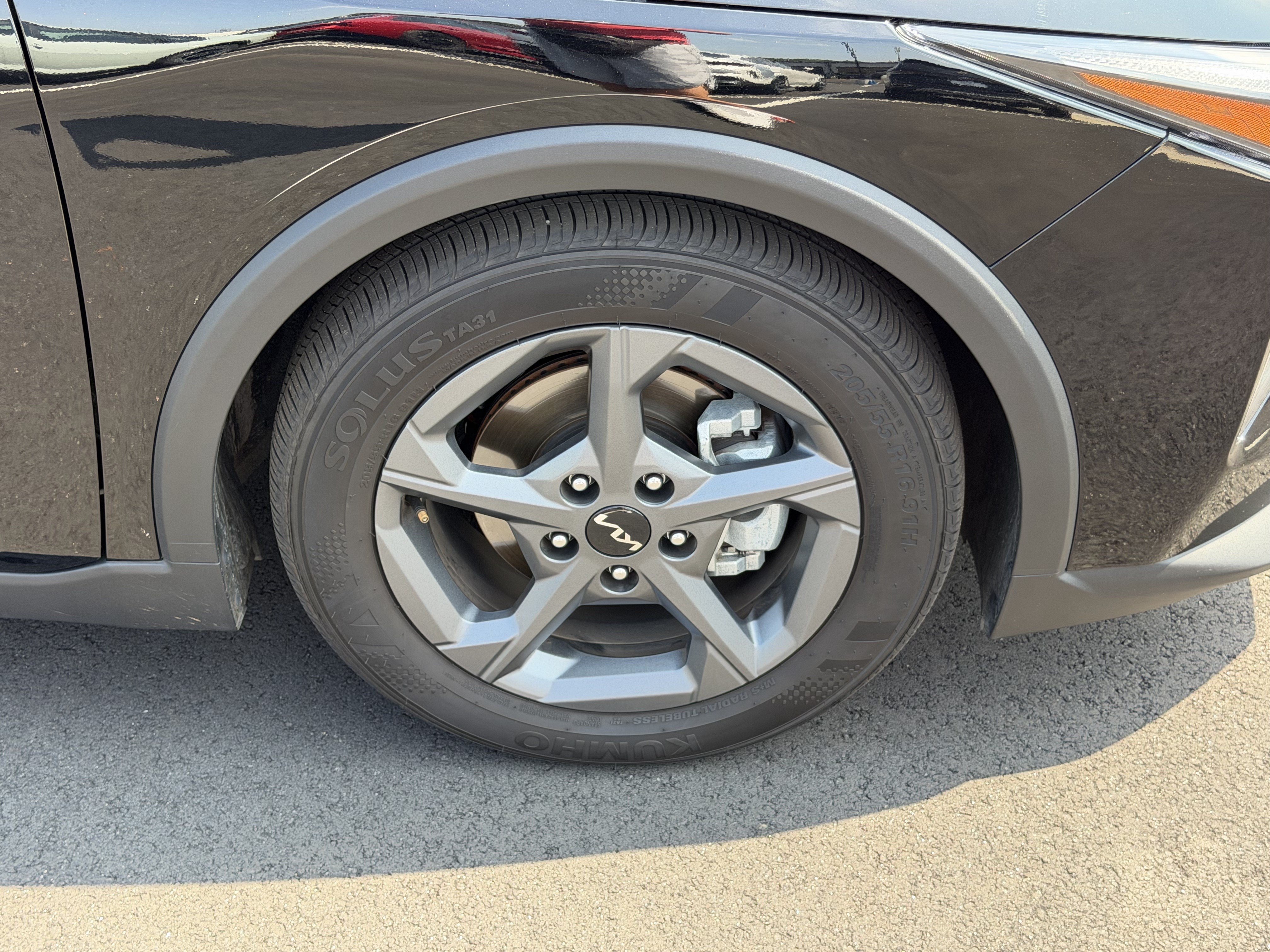 Certified 2025 Kia K4 FWD image 12