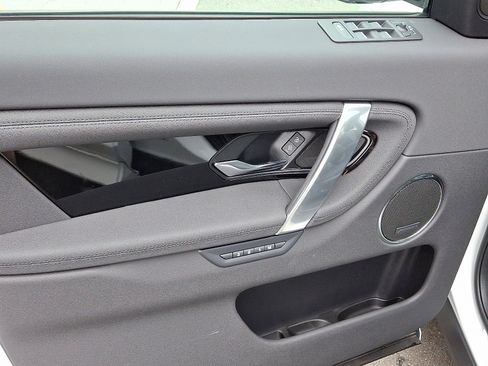 New 2025 Land Rover Discovery Sport S image 10