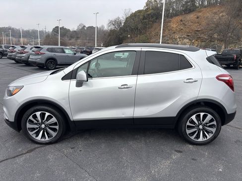 Used 2021 Buick Encore Preferred image 2