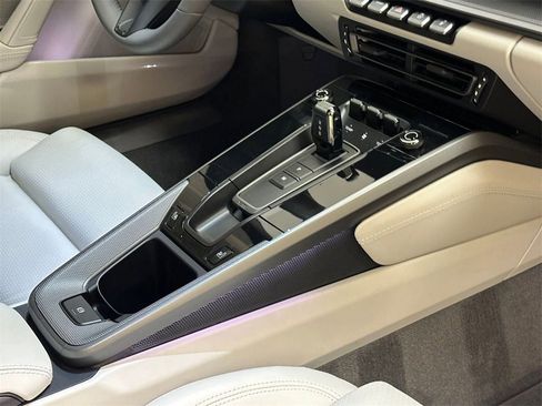 Used 2024 Porsche 911 Carrera image 17