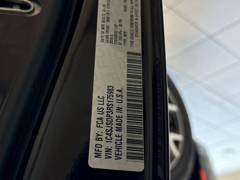 Used 2024 Jeep Wagoneer L Series III w/ Flexible Seating Group image 16