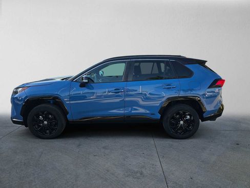 Used 2023 Toyota RAV4 XSE AWD/4WD image 6