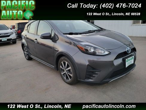 Used 2018 Toyota Prius C Two image 1