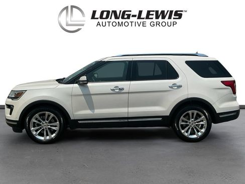 Certified 2018 Ford Explorer Limited w/ Equipment Group 301A FWD image 2
