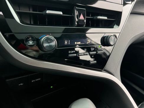 Used 2024 Toyota Camry XLE image 27