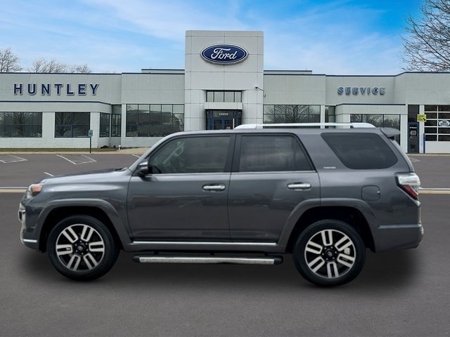 Used 2022 Toyota 4Runner Limited AWD/4WD image 6