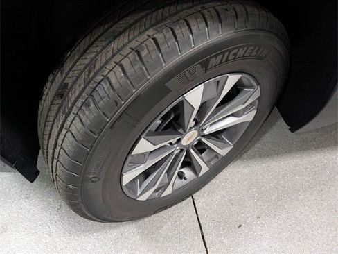 New 2026 Chevrolet Equinox LT w/ Convenience Package II image 9