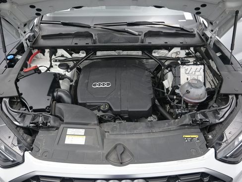 Used 2023 Audi Q5 2.0T Premium Plus AWD/4WD image 16