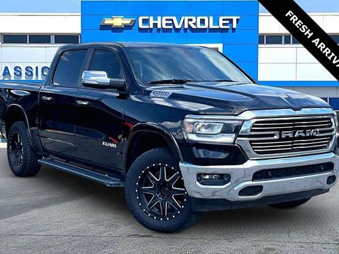 Used 2019 RAM 1500 Laramie AWD/4WD image 1