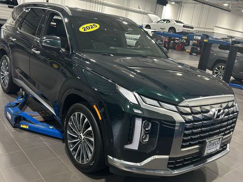 Used 2025 Hyundai Palisade Calligraphy image 1