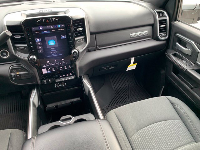 Used 2023 RAM 3500 Big Horn w/ Night Edition AWD/4WD image 28