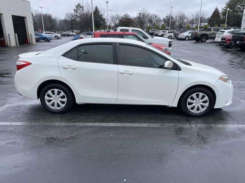 Used 2014 Toyota Corolla LE image 10