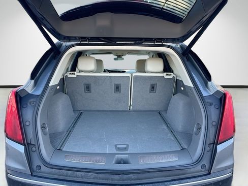 Used 2022 Cadillac XT5 Premium Luxury FWD image 11