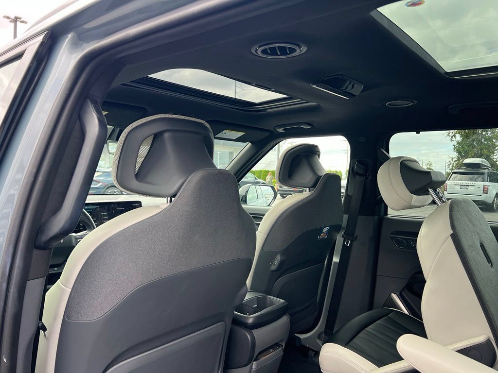 Certified 2024 Kia EV9 GT-Line AWD/4WD image 14
