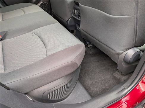 Used 2025 Toyota RAV4 XLE image 17