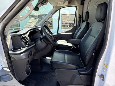 New 2026 Ford Transit 250 148 Medium Roof RWD image 27