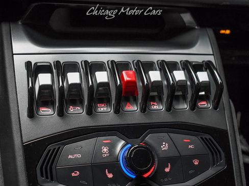 Used 2016 Lamborghini Huracan LP 610-4 Avio AWD/4WD image 13