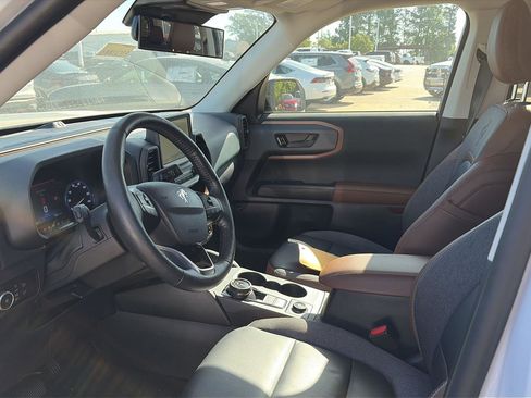 Used 2023 Ford Bronco Sport Outer Banks w/ Tech Package image 5