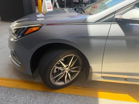 Used 2017 Hyundai Sonata Sport 2.0T FWD image 4