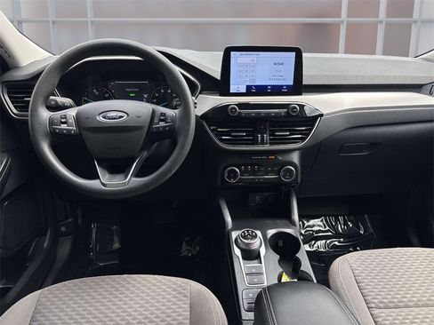 Used 2022 Ford Escape SE image 13
