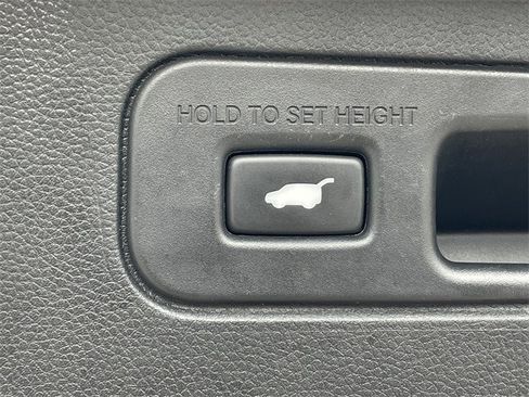 Certified 2024 Honda Pilot Touring image 29