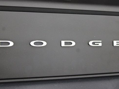 Used 2020 Dodge Challenger SXT image 29