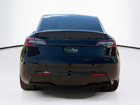 Used 2022 Tesla Model Y Performance AWD/4WD image 7