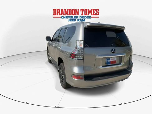 Used 2023 Lexus GX 460 Premium w/ Premium Package AWD/4WD image 7
