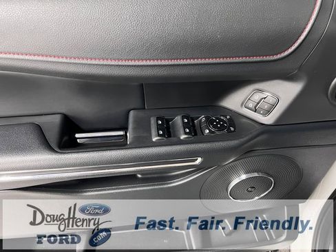 Used 2023 Ford Expedition Limited image 23