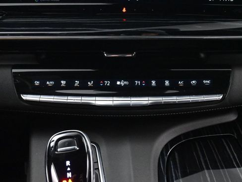 Used 2022 Cadillac Escalade Sport w/ Touring Package AWD/4WD image 43