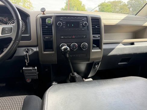 Used 2010 Dodge Ram 2500 Truck ST w/ ST Popular Equipment Group AWD/4WD image 14