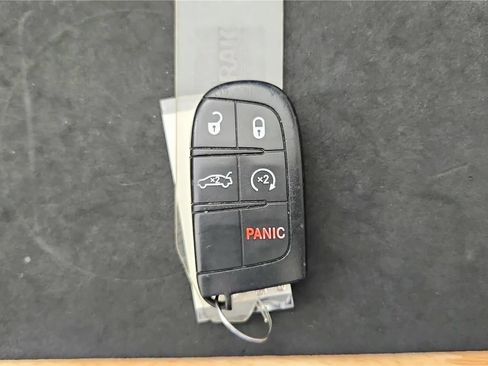 Used 2016 Dodge Challenger R/T RWD image 21