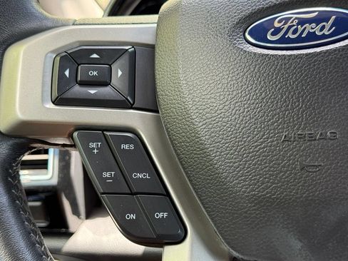 Used 2021 Ford F250 Lariat AWD/4WD image 20