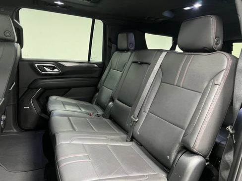 Used 2024 Chevrolet Suburban RST AWD/4WD image 46