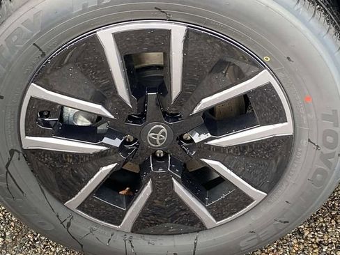 New 2026 Toyota bZ XLE image 6