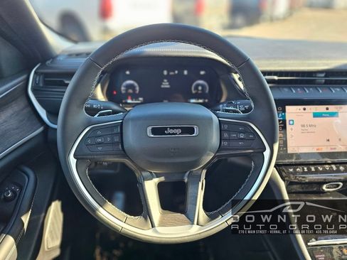 New 2026 Jeep Grand Cherokee Altitude AWD/4WD image 12