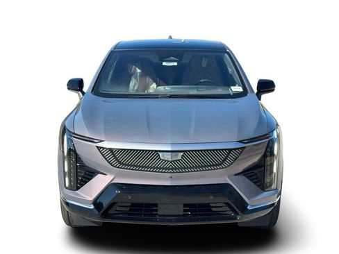 New 2026 Cadillac Optiq Luxury 2 image 9