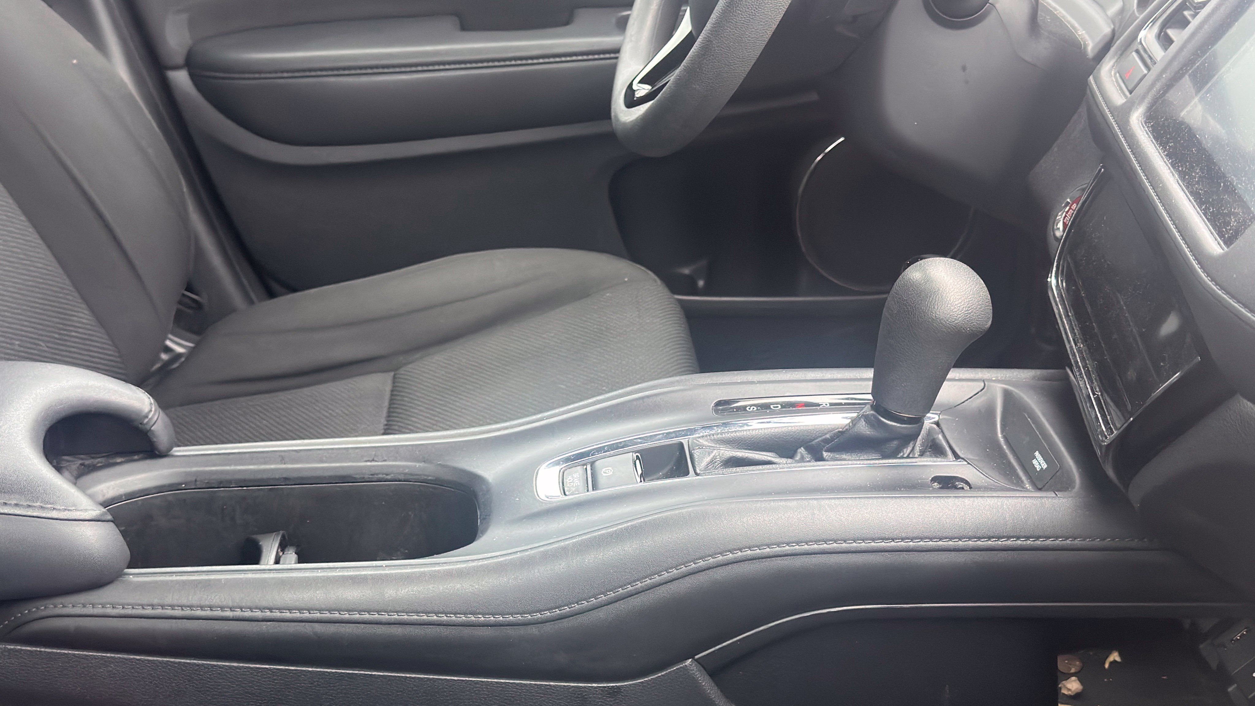 Used 2016 Honda HR-V EX image 10