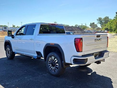 New 2026 GMC Sierra 2500 Denali Ultimate AWD/4WD image 4