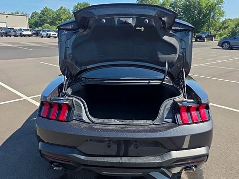 Used 2024 Ford Mustang GT Premium RWD image 9
