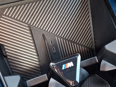 Certified 2025 BMW X3 xDrive30i w/ M Sport Package image 24