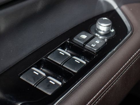 Used 2025 MAZDA CX-5 Signature image 26