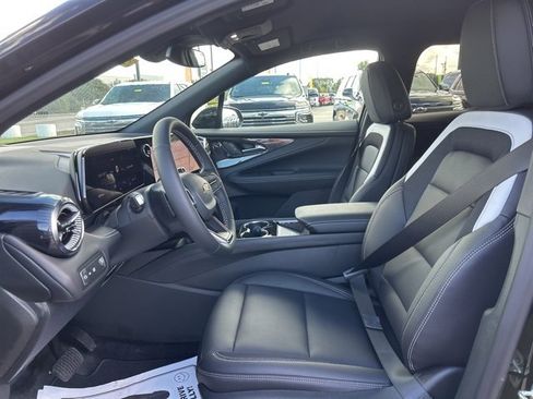 New 2026 Chevrolet Blazer EV LT image 15