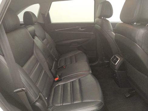 Used 2016 Kia Sorento EX FWD image 19