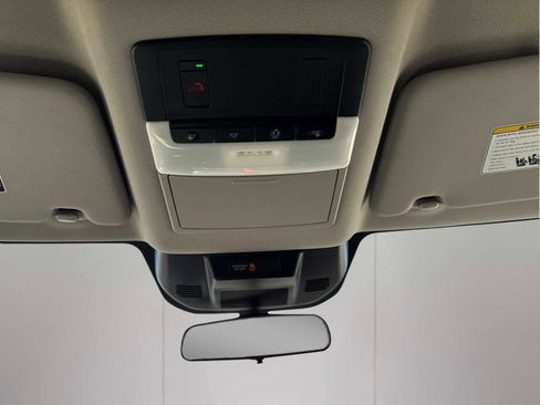 Used 2023 Nissan Rogue SV image 19