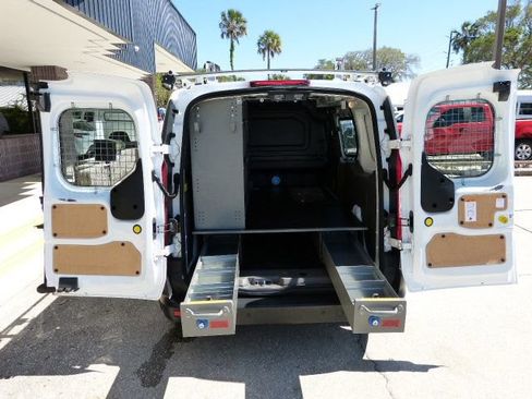 Used 2019 Ford Transit Connect XL image 16