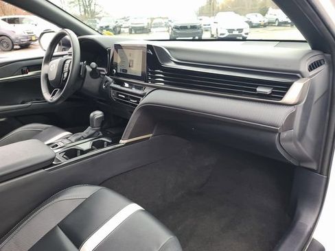 Used 2025 Toyota Camry SE FWD image 20